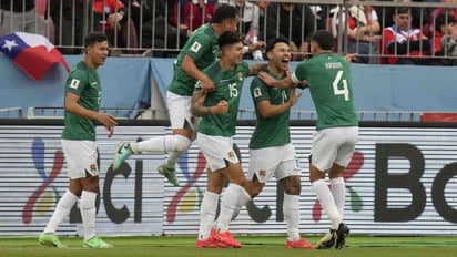 DEPORTES: Con dos goles en el primer tiempo Bolivia sacó la victoria en Santiago
