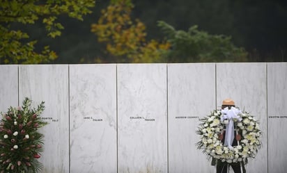 En Nueva York recuerdan a víctimas de los atentados del 11 de septiembre: A la ceremonia conmemorativa acudieron los aspirantes a la Presidencia de Estados Unidos, Kamala Harris y Donald Trump. 