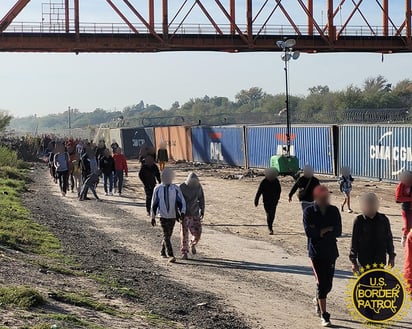 El flujo migratorio está controlado en la frontera Piedras Negras- Eagle Pass