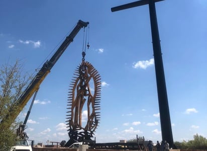 Piedras Negras: Anteriormente, el lugar contaba solo con una cruz gigante.