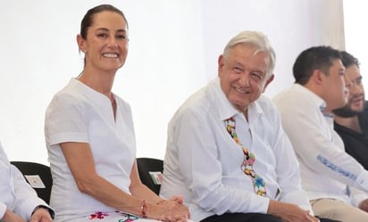 AMLO: “Debemos estar todos muy contentos, mucho muy contentos porque hay un relevo excepcional\', expresó López Obrador. 