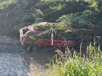 Saltillo: Tres hombres desaparecieron durante un torrencial aguacero que provocó fuertes corrientes.

