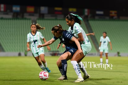 Santos Laguna gana a Puebla femenil en el Estadio Corona