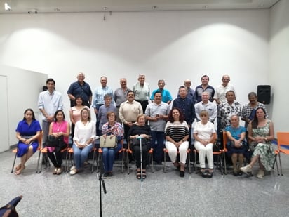 Néstor Jiménez presentó la conferencia 'La Dama y El Mercenario': Juan Felipe Blackaller compartió datos relevantes sobre la región.

