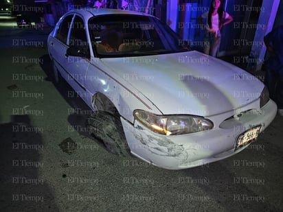 policiaca: El accidente ocurrió en la intersección de las calles Juan Ruiz de Alarcón y Privada Nadadores. 