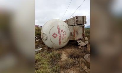 REGION: Trasladan a chofer lesionado a la Clínica 2 del IMSS
