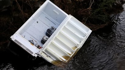 SALUD: Un refrigerador es fotografiado tras el huracán Helene en Steinhatchee