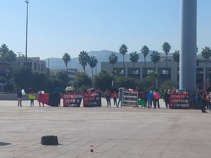 región: En total son 930 trabajadores que se encuentran en huelga. 