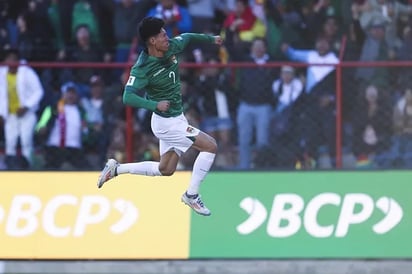 DEPORTES: 'La Verde' logra su tercera victoria consecutiva en estas eliminatorias pese a estar 70 minutos con un jugador menos

