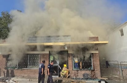 Negocio abandonado se incendia en la Altamira