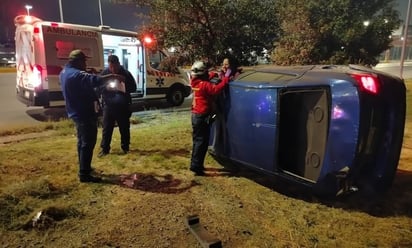 REGION: Asegura mujer que evitó chocar con un tráiler que se le atravesó a su paso
