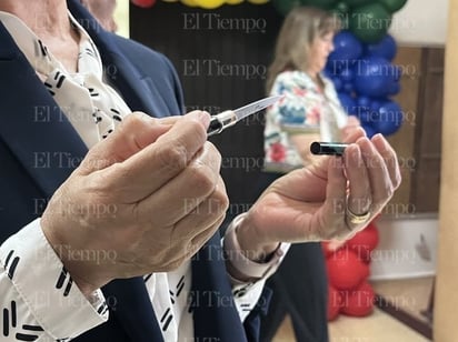 Educación : Hay objetos que pasan desapercibidos como útiles escolares, pero en realidad se trata de armas.