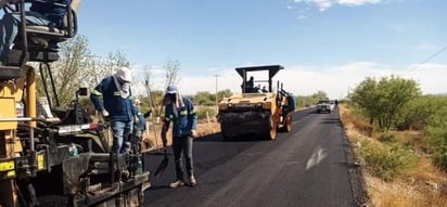 Entregan obra de pavimentación en ejido Flores Magón de San Pedro