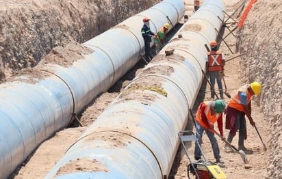 líneas de conducción de agua