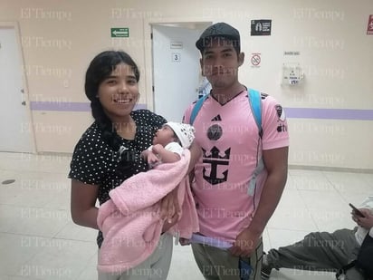 Migrantes : De dos semanas de nacida en Monclova, la bebé Enderly Victoria es registrado su nacimiento y cambia vida de sus padres migrantes