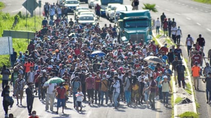 caravana migrante: En 2023 se aseguraba en promedio a 1,100 migrantes diarios y en este 2024 bajó a 300 o 200. 