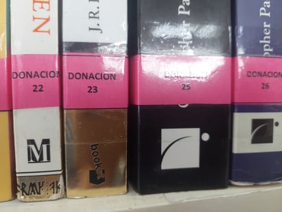 Donación de libros: Todos los ciudadanos pueden regalar libros para que lleguen a otras manos y sean leídos por cientos de personas. 