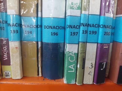 Donación de libros: Todos los ciudadanos pueden regalar libros para que lleguen a otras manos y sean leídos por cientos de personas. 