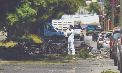 Estallan coches bomba en Acámbaro y Jerécuaro; hay tres policías heridos