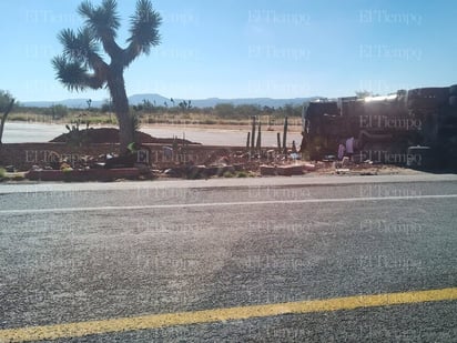 Volcadura : Uno de los carriles quedó bloqueado temporalmente, afectando el flujo vehicular.
