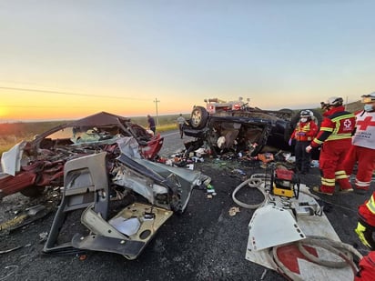 accidente vial : Las autoridades acordonaron la zona.