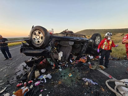 accidente vial : Las autoridades acordonaron la zona.