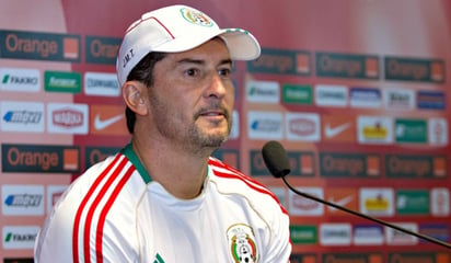 Chepo de la Torre, el técnico que “arruinó” su carrera al firmar con la Selección Mexicana