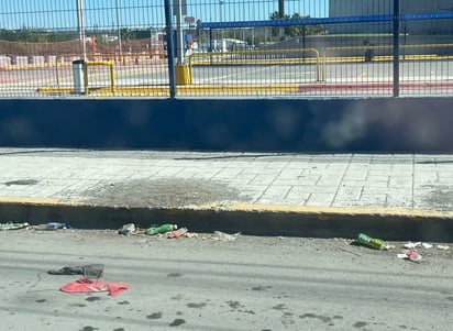 Monclova: Entre los desechos comunes se encuentran bolsas de plástico, botellas, envolturas y restos de comida.