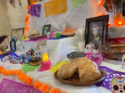 Día de Muertos:  Profesores de la casa de jubilados de la sección 38 homenajearon a 15 docentes que han partido.