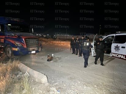 policiaca: Socorristas de Cruz Roja acudieron en su ayuda.