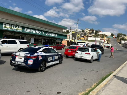 policiaca: Dos menores y su madre resultaron con lesiones leves.