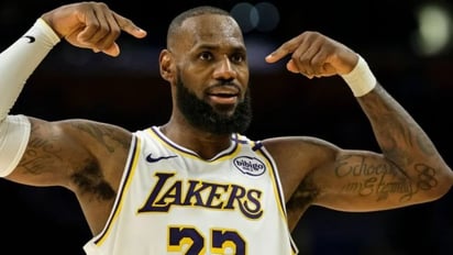 deportes: El histórico jugador de los Lakers publicó un video en redes pidiendo el voto al partido demócrata