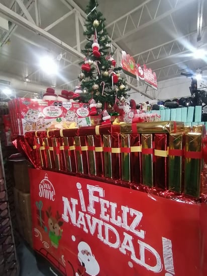 Monclova se adelanta a la Navidad: los comercios ya exhiben su mercancía