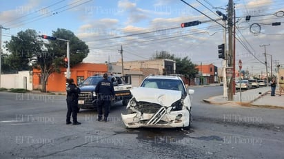 accidente vial : Autoridades invitan a los conductores a extremar precauciones. 