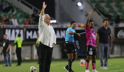 deportes: El técnico del Mazatlán, Víctor Manuel Vucetich aceptó que le gustaría mantenerse con el equipo para la próxima temporada