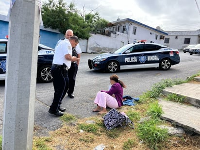 Policiaca : La dama fue llevada a su domicilio por socorristas de GUBC.