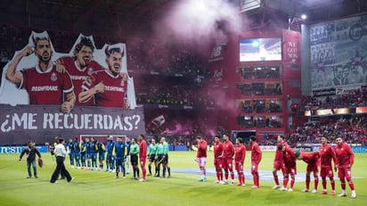 deportes: Una goleada con el nuevo goleador de Toluca y una figura de leyenda, fueron el marco del triunfo mexiquense ante América