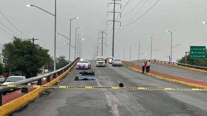 Accidente : Cuando una motocicleta que circulaba sobre los carriles que se dirigen de norte a su