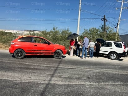 policiaca: La conductora no respeto la señal de alto.