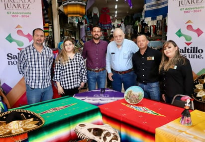 Mercado Juárez: Los locatarios ofrecerán rifas y descuentos especiales en sus productos a lo largo de los tres días de festejos.