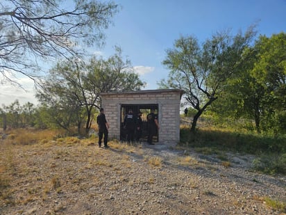 Policiaca : En respuesta a esta alerta, la Policía Municipal de Sabinas y la Policía Civil de Coahuila se han unido a los trabajos.