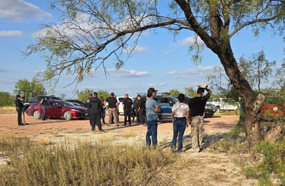 Policiaca : En respuesta a esta alerta, la Policía Municipal de Sabinas y la Policía Civil de Coahuila se han unido a los trabajos.