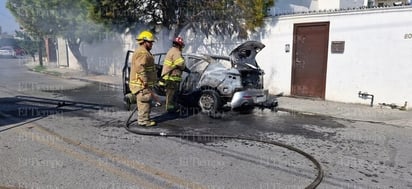 policiaca: Se presumió que la causa puedo ser un cortocircuito. 