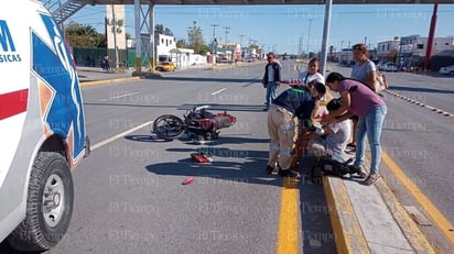 policiaca: El tripulante del frágil vehículo resulto con golpes leves.