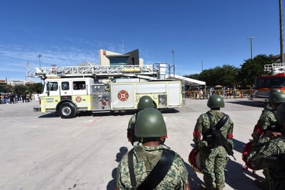 desfile : Durante todo el recorrido habrá presencia de elementos de Protección Civil y Seguridad Pública. 