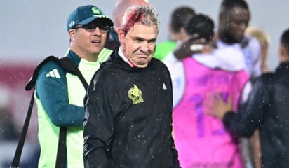 deportes: Javier Aguirre sufre una agresión en el Estadio Francisco Morazán de San Pedro Sula, aunque todavía no dan con el responsable