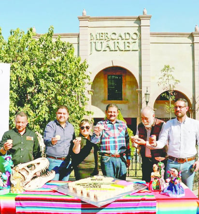 Locatarios del Mercado Juárez festejan el 67 aniversario del comercio