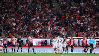 deportes: Chivas confirma que es un impostor en el legado aquel de grandeza, mientras que América aún resopla ahí con el hálito extremo de