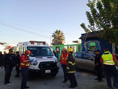 Policiaca : Los servicios de emergencia, junto con Protección Civil y bomberos, acudieron rápidamente al sitio.