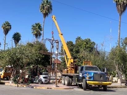 REGION: Los trabajadores municipales estimaban que quedaría listo a más tardar el lunes.
